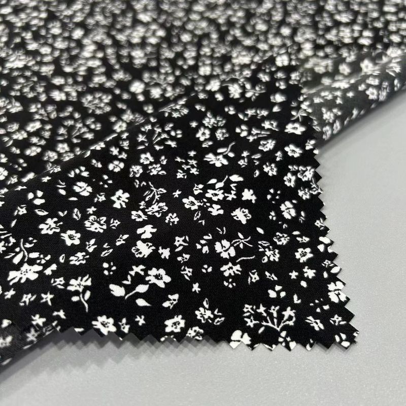 Plain Style Imitation Silk Screen Fabric Cotton Like Feel 121GSM 50D+50D*50D+50D